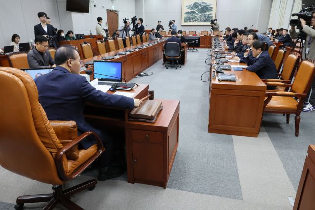 ▲6일 국회 운영위원회 전체회의가 여당 의원들이 불참한 가운데 열리고 있다. 국민의힘 이양수 의원만 여당 간사 자격으로 참석했다. ⓒ연합뉴스