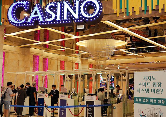 ▲고객들의 뜨거운 호응을 얻고 있는 카지노 스마트 입장시스템이 지난 10월부터 시행되고 있다. ⓒ강원랜드