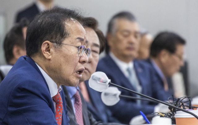 ▲홍준표 국민의힘 대선 후보가 28일 서울 여의도 중소기업중앙회를 방문해 가진 정책간담회에서 자신의 '기업·노동 정책' 방향을 말하고 있다. ⓒ연합뉴스