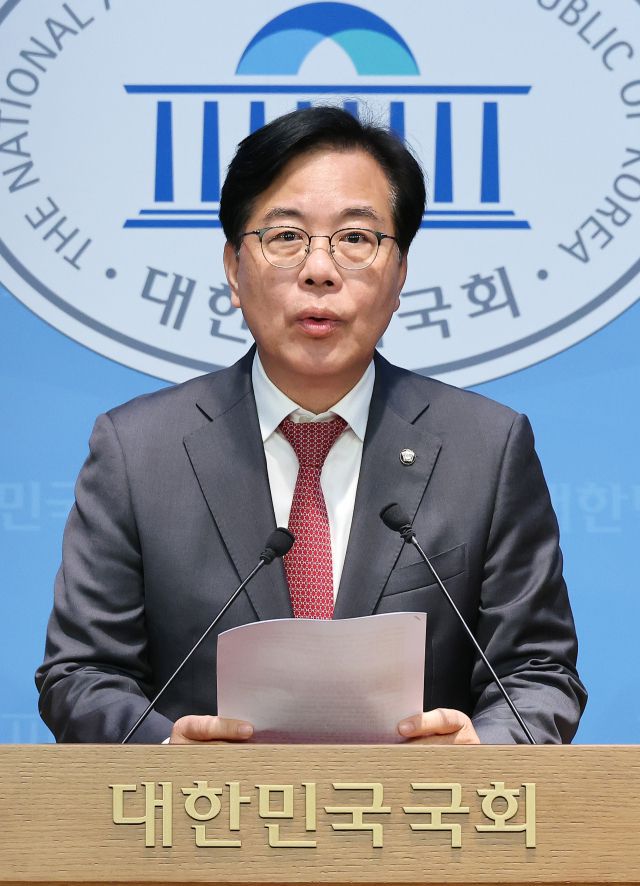 ▲국민의힘 송언석 의원이 12일 서울 여의도 국회 소통관에서 원내대표 출마 선언을 하고 있다. ⓒ연합뉴스