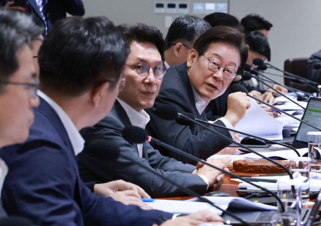 ▲이재명 대통령이 지난달 29일 서울 용산 대통령실 청사에서 열린 국무회의에서 산재 관련 발언을 하고 있다. ⓒ연합뉴스