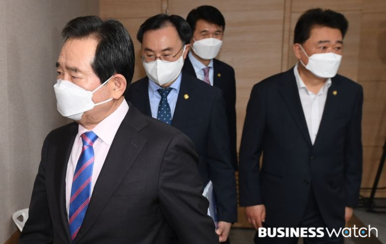 /이명근 기자 qwe123@