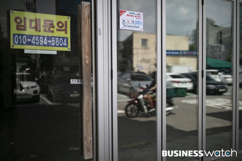 홍대상수 메인거리에도 빈상점 속출/사진=이명근 기자 qwe123@