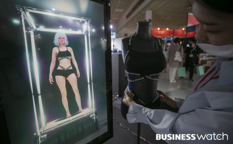 패션 디자이너들의 작품을 메타버스로 구현해내고 있다./사진=이명근 기자 qwe123@