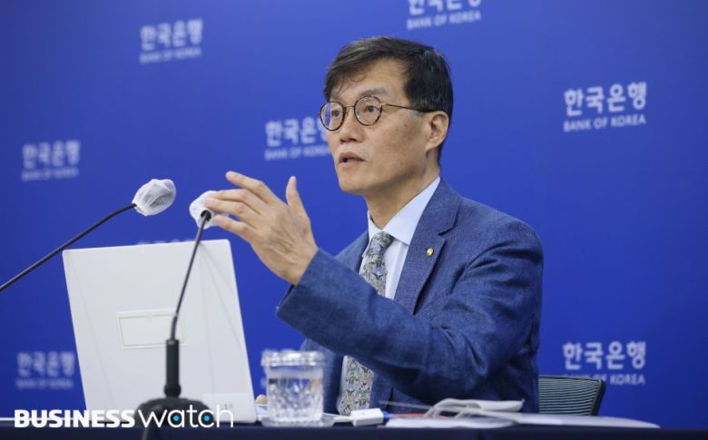 이창용 한국은행 총재가 21일 오전 서울 중구 한국은행에서 열린 물가안정목표 운영상황 점검 설명회에서 발언하고 있다./사진=이명근 기자 qwe123@