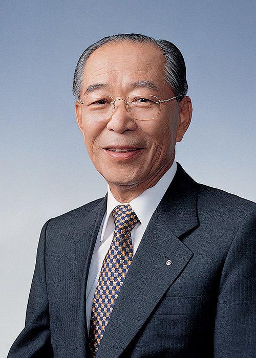 국민의 생명과 건강을 위해 헌신했던 '박카스의 아버지' 동아쏘시오그룹 강신호 명예회장이 3일 향년 96세로 별세했다. /사진=동아쏘시오그룹