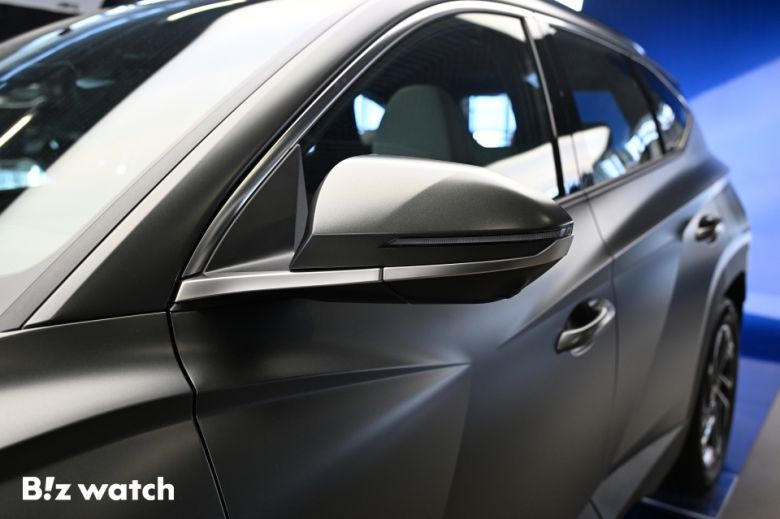 현대자동차가 강남구 현대모터스튜디오서울에서 상품 경쟁력을 강화한 대표 준중형 SUV '더 뉴 투싼'을  출시했다. /사진=이명근 기자 qwe123@