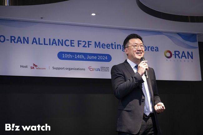 O-RAN 얼라이언스 표준회의 개최 환영 만찬에서 류탁기 SK텔레콤 인프라기술담당이 환영사를 하고 있다./사진=SK텔레콤 제공