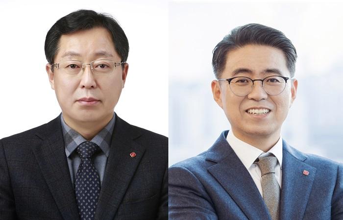 이영준(왼쪽) 롯데 화학군 총괄 사장과 노준형(오른쪽) 롯데지주 ESG 경영혁신실장 사장/사진제공=롯데