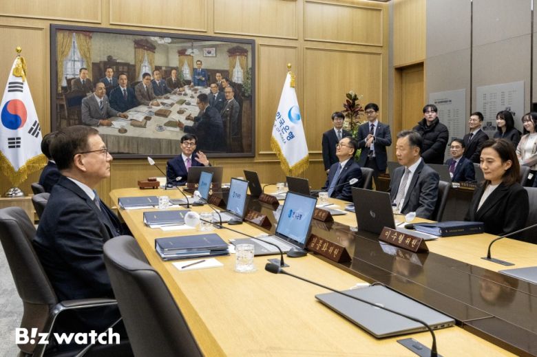 이창용 한국은행 총재가 16일 오전 서울 중구 한국은행에서 금융통화위원회를 주재하고 있다. 2025.01.16. 사진공동취재단