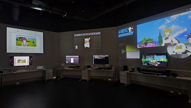 넷마블의 '제2의 나라' 개발과정을 쿵야 캐릭터로 설명한 영상관. /사진=비즈워치