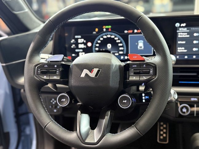 아이오닉 6N 내부./사진=백유진 기자 byj@