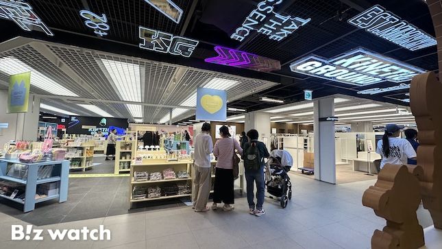 롯데백화점 잠실점 키네틱 그라운드 내 키네틱 스테이지에서 열린 '시시호시' 팝업스토어. / 사진=정혜인 기자 hij@
