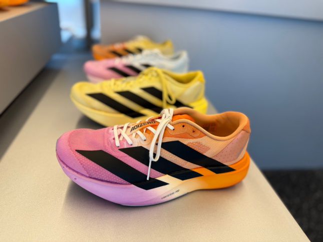 커스터마이징한 아디제로 EVO SL 제품들/사진=김다이 기자 @neverdie