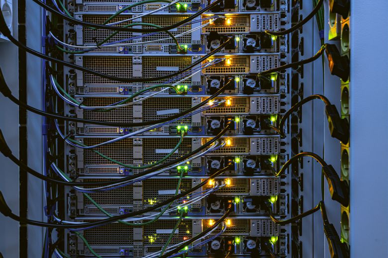 네이버클라우드의 각 세종의 서버실은 핫존과 쿨존으로 구분돼 있다./사진=네이버클라우드 제공