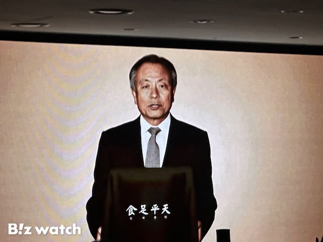 삼양식품이 AI 기술로 복원한 고(故) 전중윤 명예회장의 모습. / 사진=정혜인 기자 hij@