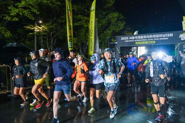코오롱스포츠가 지난 9월 공식 후원사로 참여한 '2025 서울 국제 울트라 트레일러닝 대회'./사진=코오롱스포츠 제공