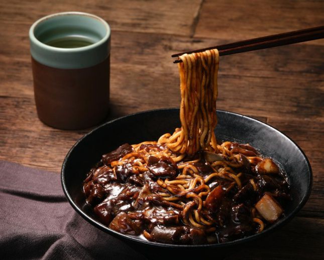 임태훈 셰프 짜장면 중식 캠핑 밀키트/사진=하우스모드