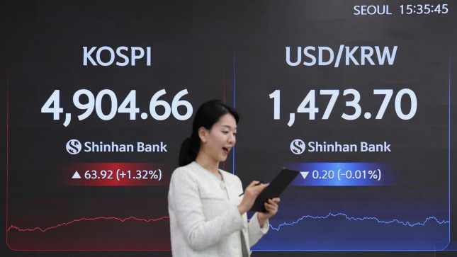 19일 신한은행 현황판./사진=신한은행