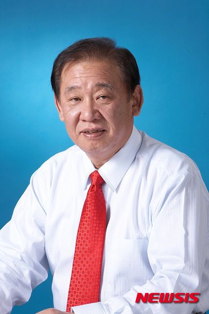 뉴시스