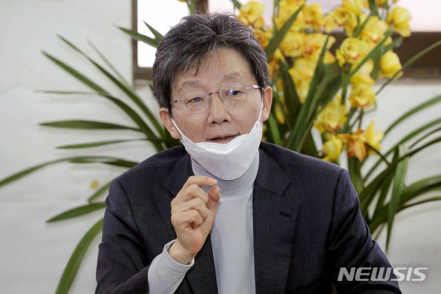 [서울=뉴시스]김병문 기자 =  유승민 전 의원. 2020.04.01. dadazon@newsis.com