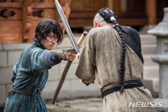 [서울=뉴시스] 영화 '검객' 스틸. (사진=오퍼스픽쳐스 제공)
