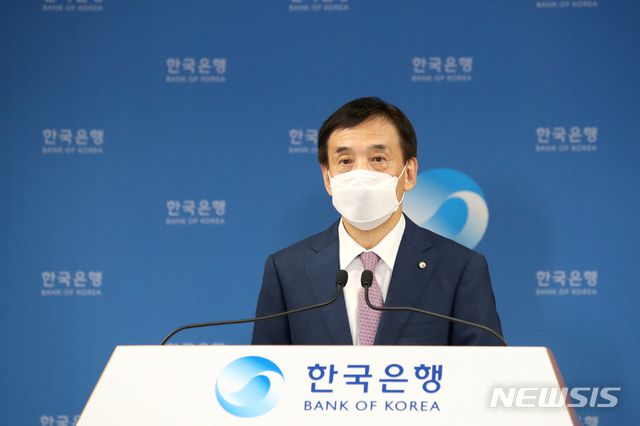 [서울=뉴시스] 이주열 한국은행 총재가 지난 26일 오전 서울 중구 한국은행에서 열린 통화정책방향 기자간담회에서 발언하고 있다. (사진=한국은행 제공) 2021.08.26. photo@newsis.com *재판매 및 DB 금지