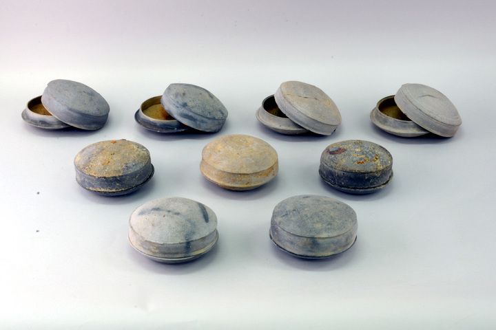 [해남=뉴시스] 해남 방산리 장고봉 고분에서 출토된 제기(개배). *재판매 및 DB 금지