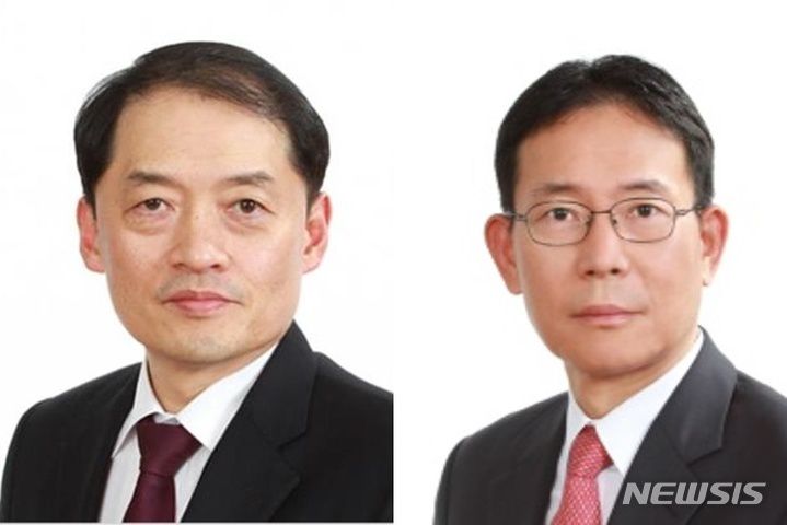 [서울=뉴시스]현대자동차그룹이 17일 임원 203명을 신규 선임하는 임원 인사를 단행했다. 왼쪽부터 김선섭 글로벌사업관리본부장 부사장, 오익균 현대차 러시아권역본부장 부사장. (사진=현대차그룹 제공)