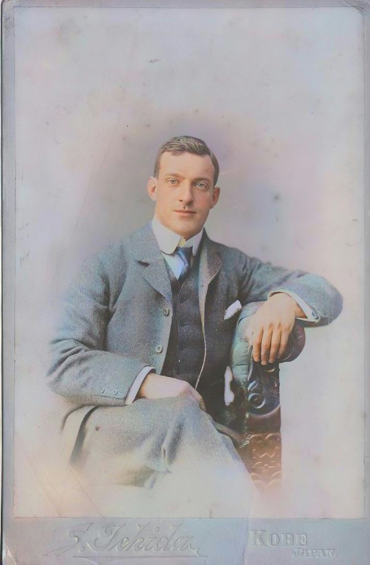 [서울=뉴시스] 국가보훈처는 27일 제104주년 3·1절을 맞아 김구, 안중근, 유관순, 윤봉길 등 독립운동가 15인의 흑백사진을 컬러 사진으로 복원, 이를 영상으로 제작해 28일부터 대한민국임시정부 수립기념일인 4월 11일까지 서울 광화문광장 대한민국역사박물관 대형 전광판을 통해 송출한다고 밝혔다. 사진은 베델. (사진=국가보훈처 제공) 2023.02.27. photo@newsis.com *재판매 및 DB 금지