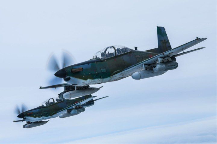 [서울=뉴시스] 지난해 북한의 무인기 도발에 대응하기 위해 출격하던 KA-1 추락 원인이 미숙련 정비사의 정비와 조종사의 위급상황 대처 실수 때문인 것으로 조사됐다. 사진은 공군의 KA-1. (사진=공군) 2023.03.30. photo@newsis.com  *재판매 및 DB 금지