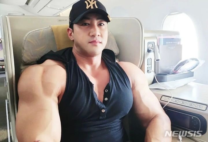 [서울=뉴시스] 헬스 트레이너 황철순. (사진=황철순 인스타그램 캡처) 2023.05.04. photo@newsis.com *재판매 및 DB 금지