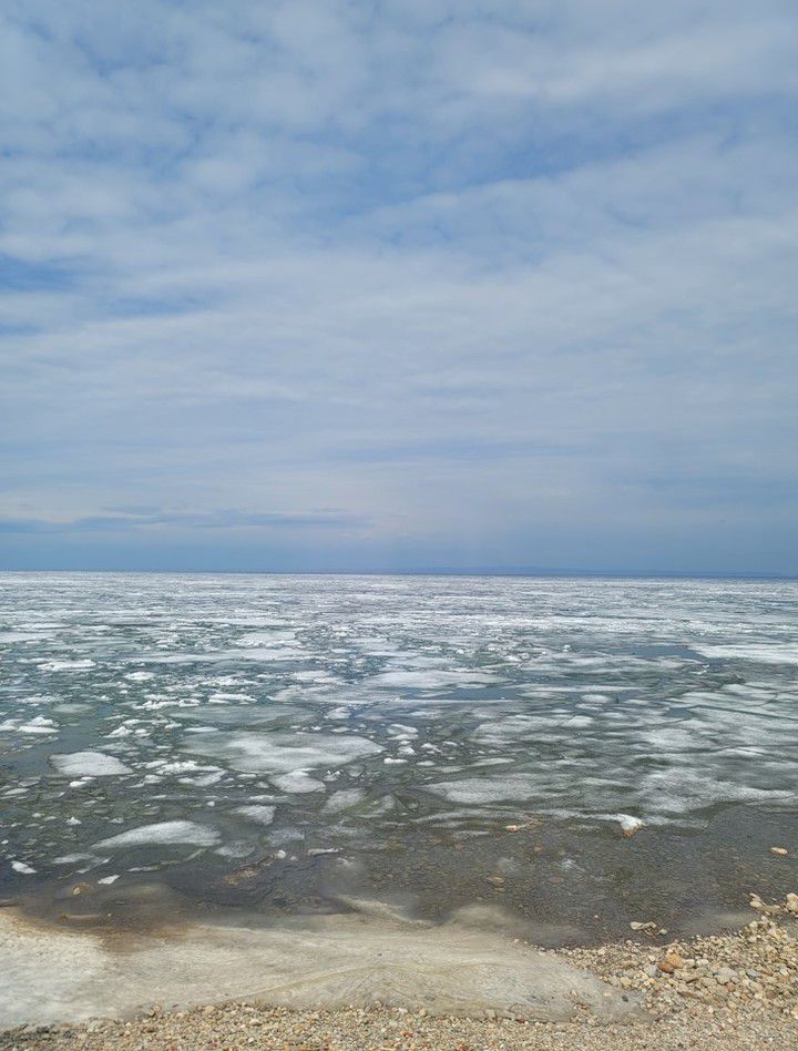 바이칼 호수는 아직 얼음이 녹지 않았다. *재판매 및 DB 금지