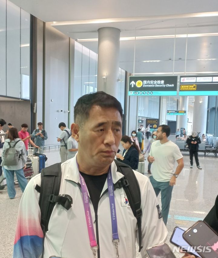 [항저우=뉴시스]남자농구대표팀 추일승 감독