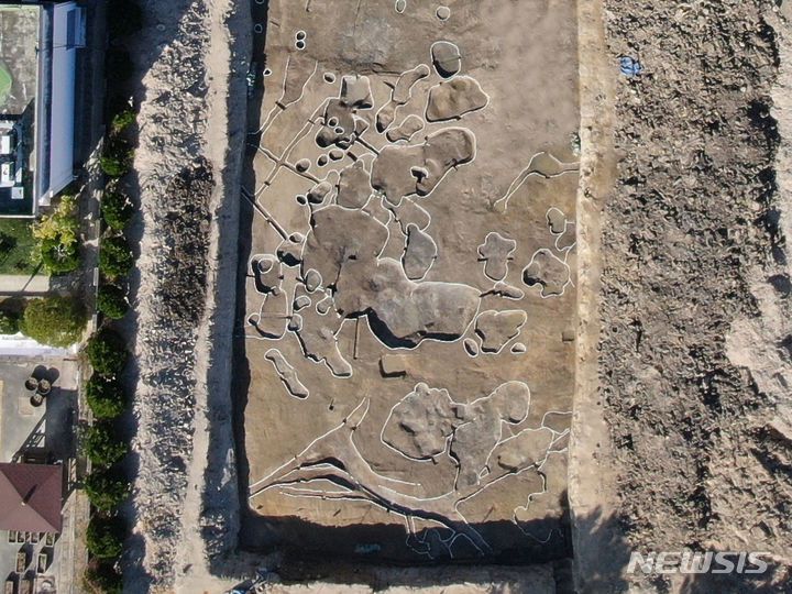 김해 구지봉 주변 청동기 시대 구덩이 시설