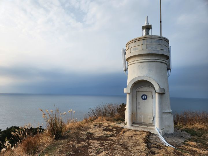 [제주=뉴시스] 제주시 한림읍 해상 비양도 등대. (사진=제주해양수산관리단 제공) 2023.12.06. photo@newsis.com *재판매 및 DB 금지
