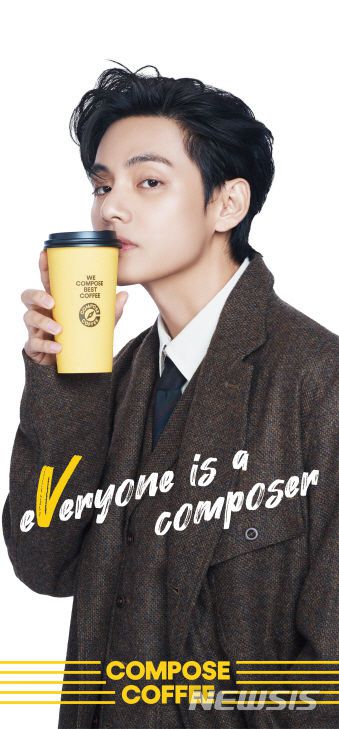 [서울=뉴시스] 컴포즈 커피 신규 모델 방탄소년단 뷔. (사진=컴포즈 커피 제공)