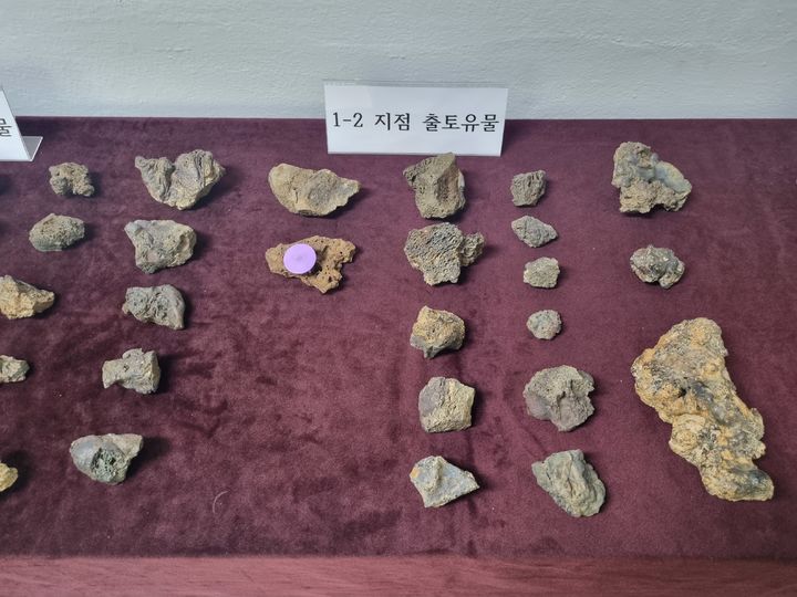 [합천=뉴시스] 합천군청 합천군 야로 제철유적 및 삼가읍성 정밀지표조사 용역 결과보고회 개최 출토유물 *재판매 및 DB 금지 *재판매 및 DB 금지