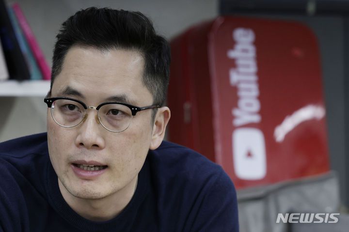 [서울=뉴시스] 최동준 기자 = 최유진 콜랩아시아 대표가 6일 서울 강남구 콜렙코리아에서 뉴시스와 인터뷰를 하고 있다. 2024.02.06. photocdj@newsis.com