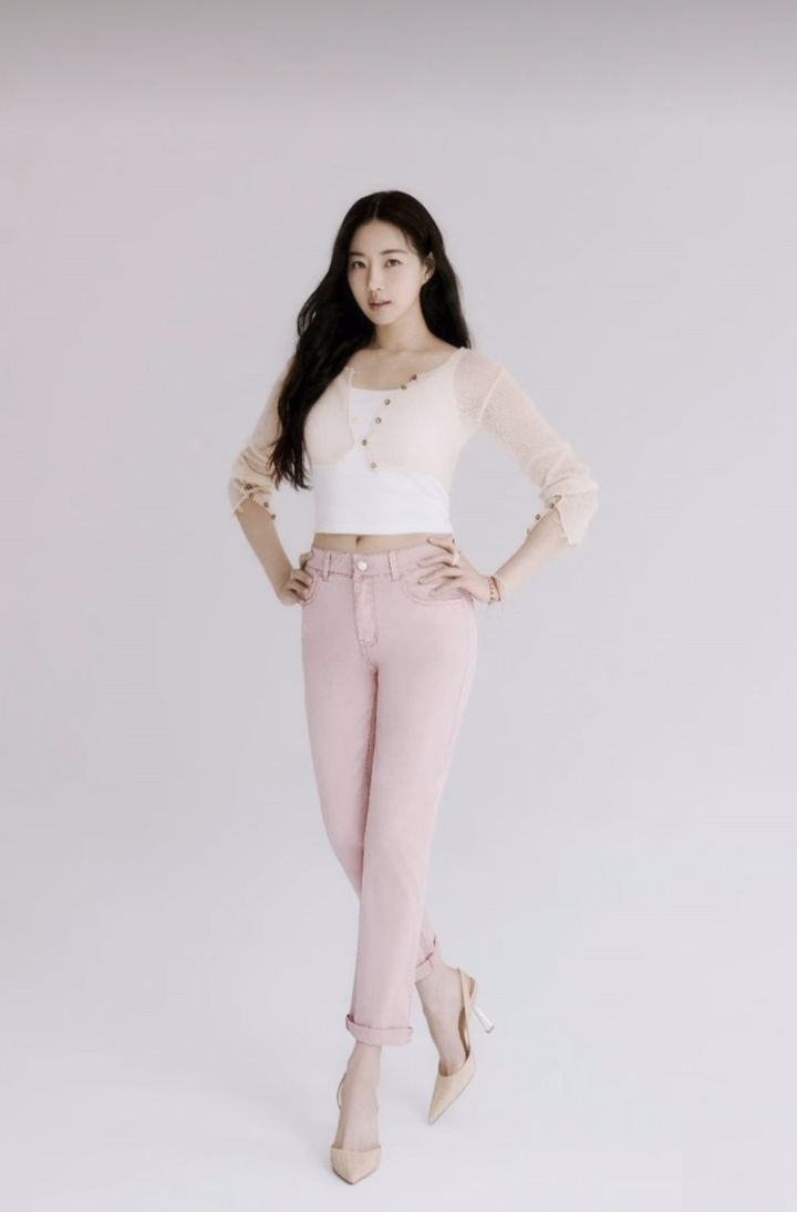 [서울=뉴시스] 김사랑. (사진=김사랑 인스타그램 캡처) 2024.02.24. photo@newsis.com  *재판매 및 DB 금지