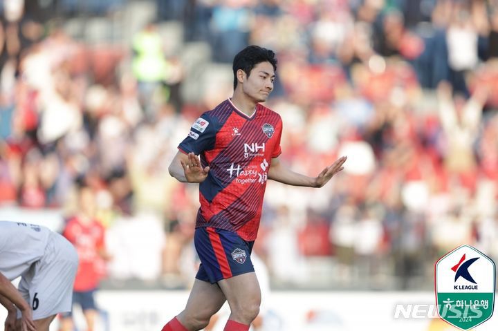 [서울=뉴시스]프로축구 김천 상무 이중민 (사진 = 프로축구연맹 제공)