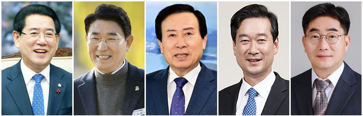 [무안=뉴시스] 5자 회동 당사자들. 왼쪽부터 김영록 전남지사, 노관규 순천시장, 박홍률 목포시장, 송하철 목포대 총장, 이병운 순천대 총장. (사진=뉴시스 DB). photo@newsis.com *재판매 및 DB 금지