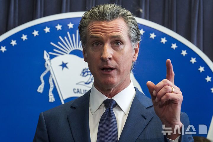 [로스앤젤레스=AP/뉴시스] 개빈 뉴섬 미국 캘리포니아 주지사  (사진=뉴시스DB)