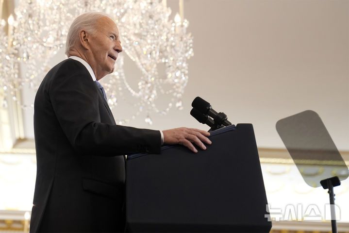 [워싱턴=AP/뉴시스]조 바이든 미국 대통령이 13일(현지시간) 워싱턴DC 국무부에서 외교정책 관련 연설을 진행하고 있다. 2025.01.14.