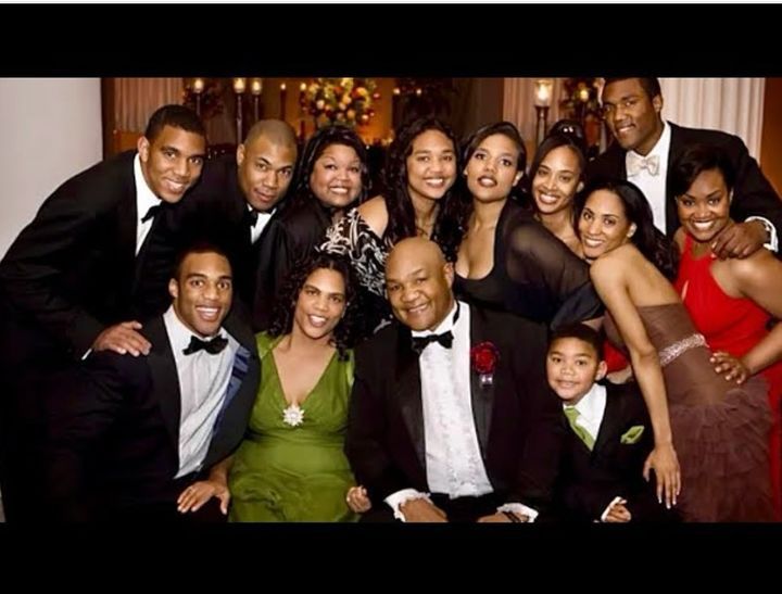 [서울=뉴시스] 조지 포먼의 가족들이 부고 소식을 알리면서 인스타그램에 올린 사진.2025.03.22. *재판매 및 DB 금지