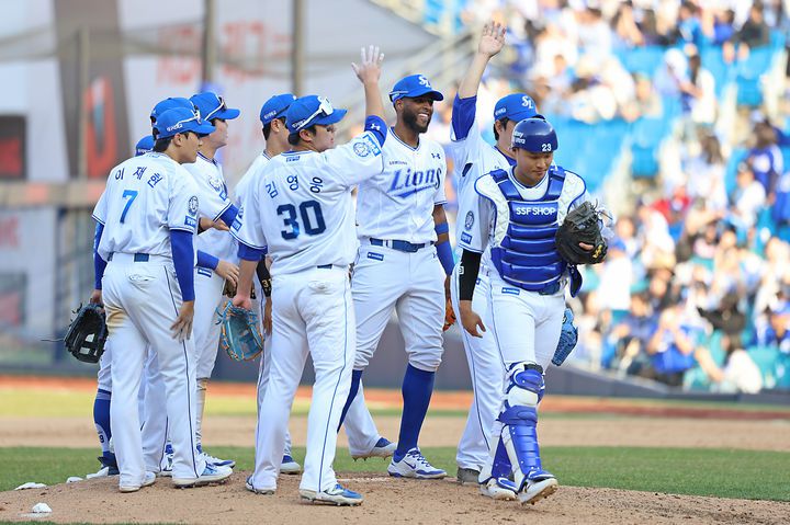 [서울=뉴시스] 프로야구 삼성 라이온즈 선수단. (사진 = 삼성 라이온즈 제공) *재판매 및 DB 금지