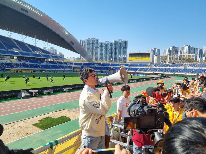 [서울=뉴시스] 프로축구 K리그1 광주FC의 이정효 감독. (사진=광주FC 제공) *재판매 및 DB 금지