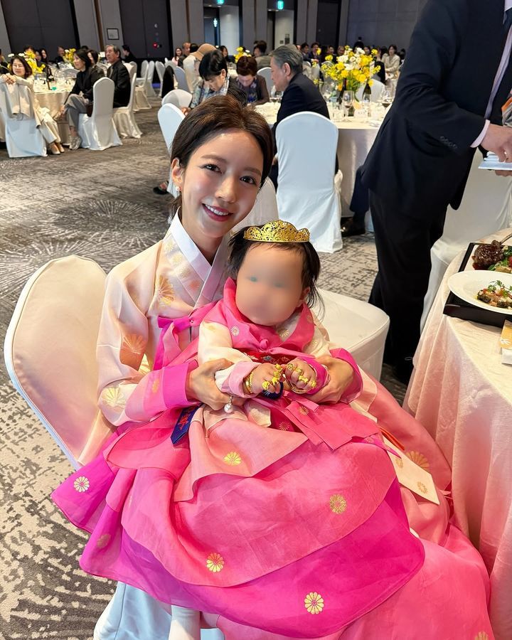 [서울=뉴시스] 박현선과 딸. (사진=인스타그램 캡처) 2025.04.15. photo@newsis.com *재판매 및 DB 금지