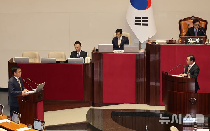 뉴시스