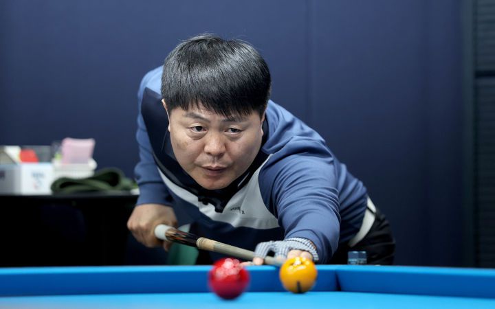 [서울=뉴시스] 하나카드 리더 김병호도 1부 투어 잔류에 성공했다. (사진제공=PBA) 2025.04.22. photo@newsis.com *재판매 및 DB 금지